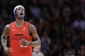 巴特勒带领替补打爆首发-九游体育